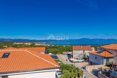 OTOK KRK, okolica Malinske - Dvoetažni apartman s panoramskim pogledom na more