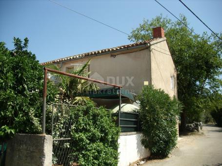 KRK ISLAND, POLJE - Stone house in a quiet location