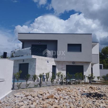 ŠIBENIK (surroundings) - Modern new building 200 meters from the sea