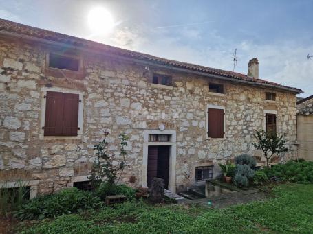 ISTRIA, VRSAR - Stone house 450m from the sea