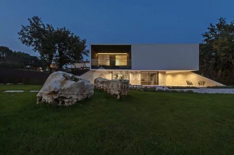 ISTRIEN, POREČ – Beeindruckendes Designerhaus mit Swimmingpool