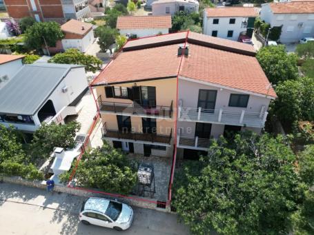 ZADAR, VIR - Semi-detached house near the sea