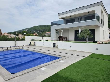 RAB ISLAND, BANJOL – Luxusvilla mit Pool