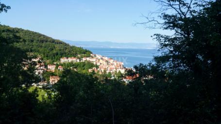 OPATIJA, MOŠĆENIČKA DRAGA - Apartment and studio apartment with own entrance and terrace