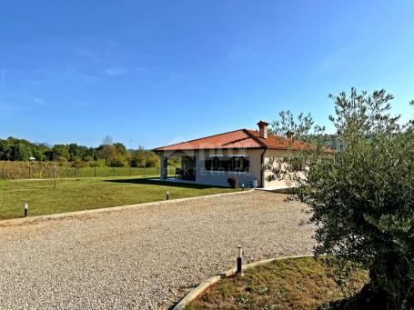 ISTRIEN, LABIN - Haus mit großem Garten in einem Vorort