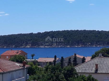 RAB ISLAND, BARBAT - Villa mit 5 Wohnungen 250 m vom Meer entfernt