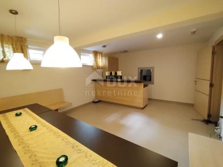 ISTRIA, PULA - Apartment in the basement 128m2 with garden and summer kitchen!