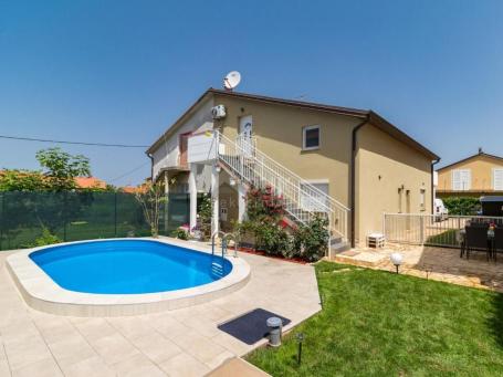 ISTRIA, UMAG - Family renovated house near the city center and beaches