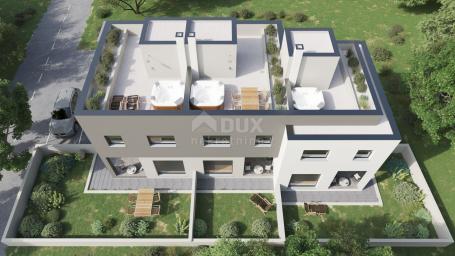 ZADAR, PRIVLAKA - Three-story apartment near the sea, S2