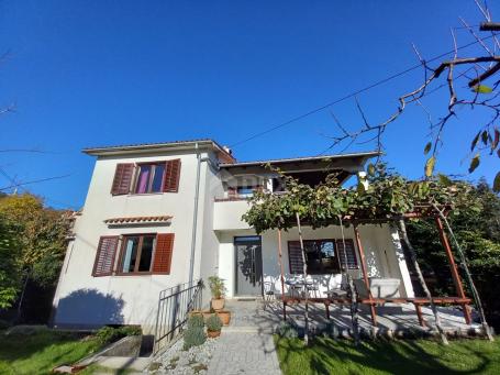 OPATIJA, MATULJI - family house with a nice garden above the center of Opatija, sea view, great loca