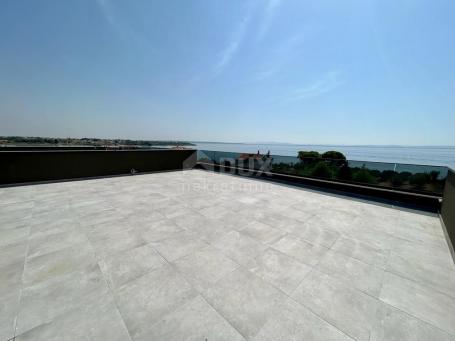 ZADAR, PRIVLAKA - Luksuzni penthouse pokraj mora