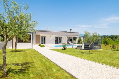 ISTRIA, LABIN - Modern one-story house with a spacious garden