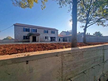 ISTRIA, BARBAN - Rustic house with swimming pool