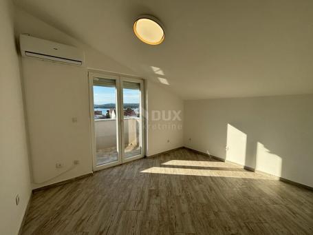 ZADAR, TURANJ - attic apartment with garden