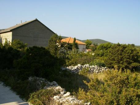 ZADAR, ISLAND OF IST - Building land