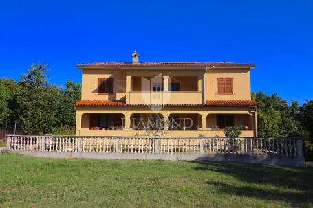 Labin, family house with four apartments