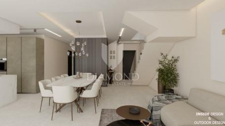 Rovinj, penthouse sa pogledom na more blizu centra