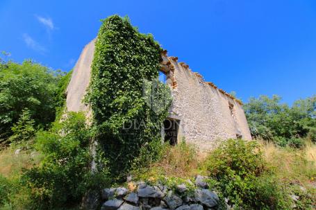 Labin, Rabac, Haus zum Renovieren mit Meerblick