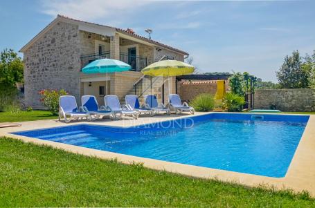 Poreč, surroundings, renovated autochthonous Istrian stone house in a quiet place!