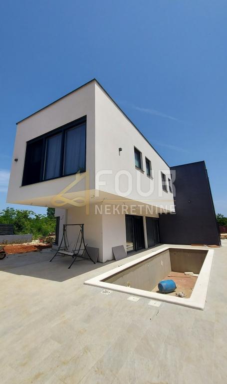 House Medulin, 300m2