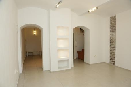 STARI GRAD KALEMEGDAN 38m2 , 155000e