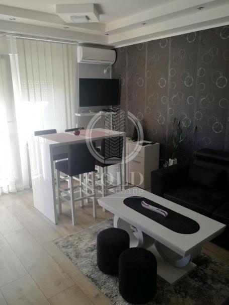 Kompletno namešten, jednoiposoban stan na Grbavici! 45. 00m2, 440 eur ID#3115