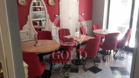 Kompletno opremljen LOKAL sa dve bašte. 65m2, 133 900eur ID#3385