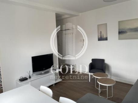 PRODAJA Stan 4. 5: NOVI SAD- Centar, Radnička, 78m2, 200850 eur ID#6619