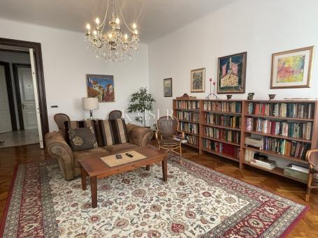 Flat Centar, Rijeka, 113,47m2