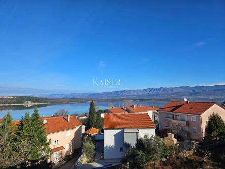 Otok Krk, Soline - dvoetažni apartman B, 150 m od mora