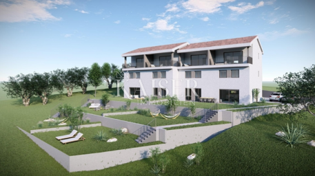 Otok Krk, Soline - apartman u prizemlju, 150 m od mora, okućnica 125m2