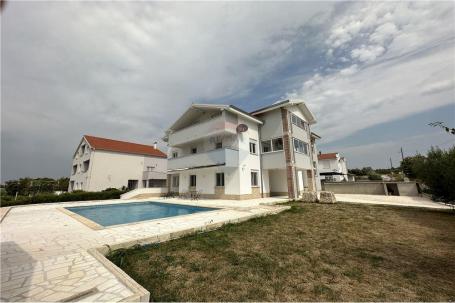 House Donja Jagodnja, Polača, 540m2