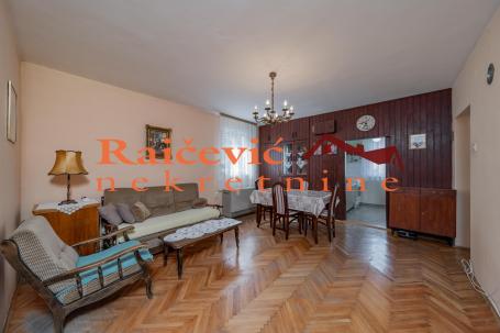 RAKOVICA PETLOVO BRDO 75m2 , T , 130000e