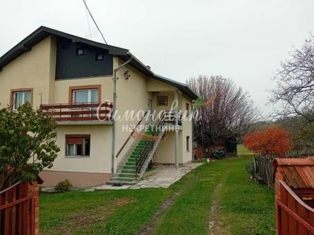 Aranđelovac, Vrbica, 180m2+2pomoćna objekta, 250 ari, odlično ID#1634