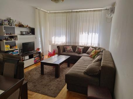 NOVI SAD - SAJAM - 58. 00 m2