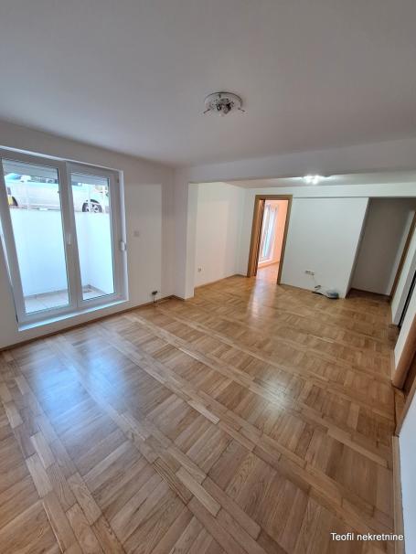 VOZDOVAC ŠUMICE 55m2 , 89900e