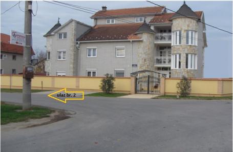 ZEMUN ZEMUN - ALTINA 650m2 , (7T) , 550000e