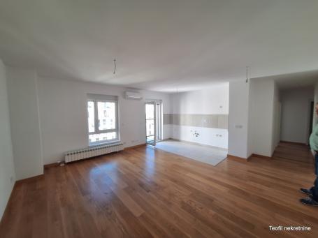 NOVI BEOGRAD TOŠIN BUNAR 73m2 , (2T) , 270100e