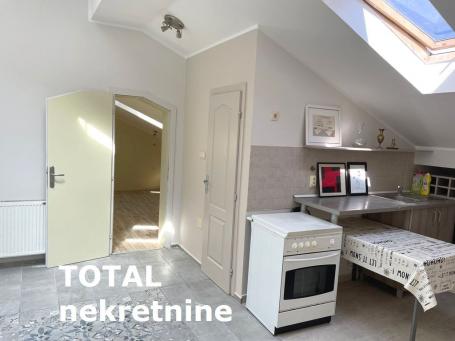 2 Dvosoban stan PETROVARADIN, 77250€