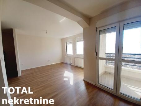 3. 5 Troiposoban stan NOVI SAD, 257500€