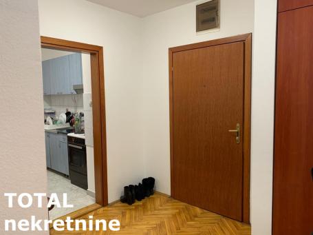 1 Jednosoban stan NOVI SAD, 113300€