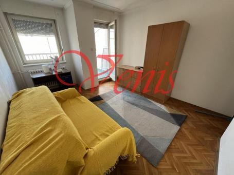 CENTAR - Pavla Papa 28 m2 – 320 Evra PET - FRIENDLY ID#2270