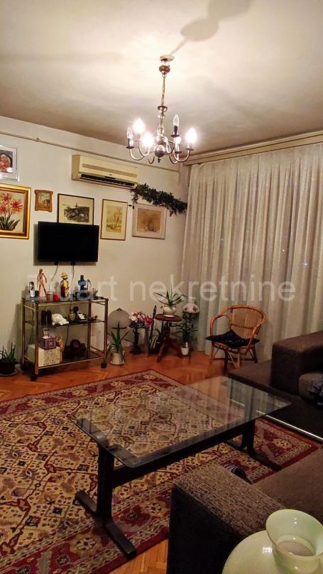 Generalice, Novi Beograd, blok 33, troiposoban stan 90m2