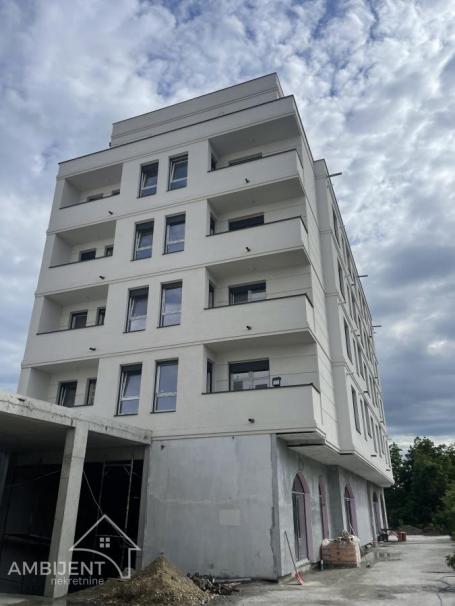 Jednoiposoban stan u novogradnji u Staroj Pazovi, 40m2