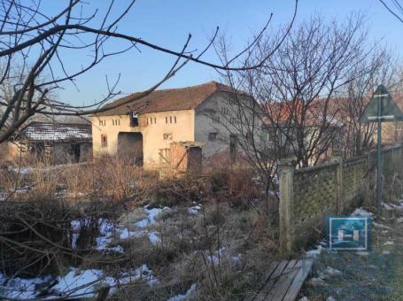 HOUSE IN THE CENTER OF THE VILLAGE, MALI POPOVIĆ