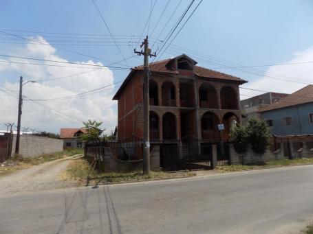 Unfinished comfortable house