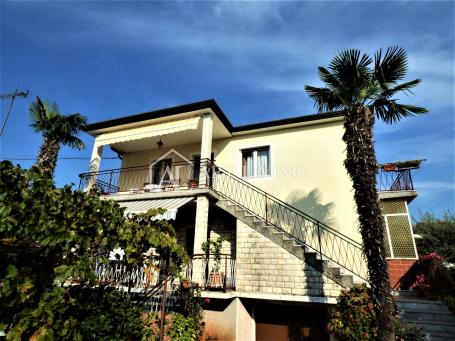 Umag, Apartment 151 m2 on the 1st floor of a house 500 m from the sea