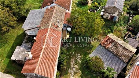 Grožnjan-surroundings, autochthonous Istrian estate in a beautiful location