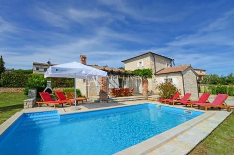 Poreč-Umgebung, Luxusvilla aus Stein im rustikalen Stil mit Swimmingpool