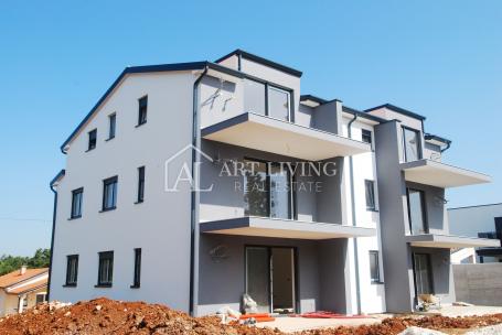 Poreč - Umgebung, Wohnung in einem Neubau in ruhiger Lage inmitten der Natur